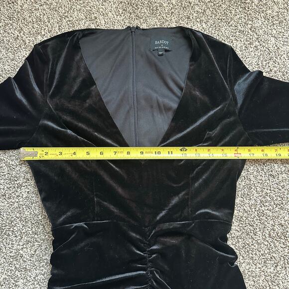 Bardot black velvet n-neck long sleeve midi dress size 6 - Picture 11 of 12
